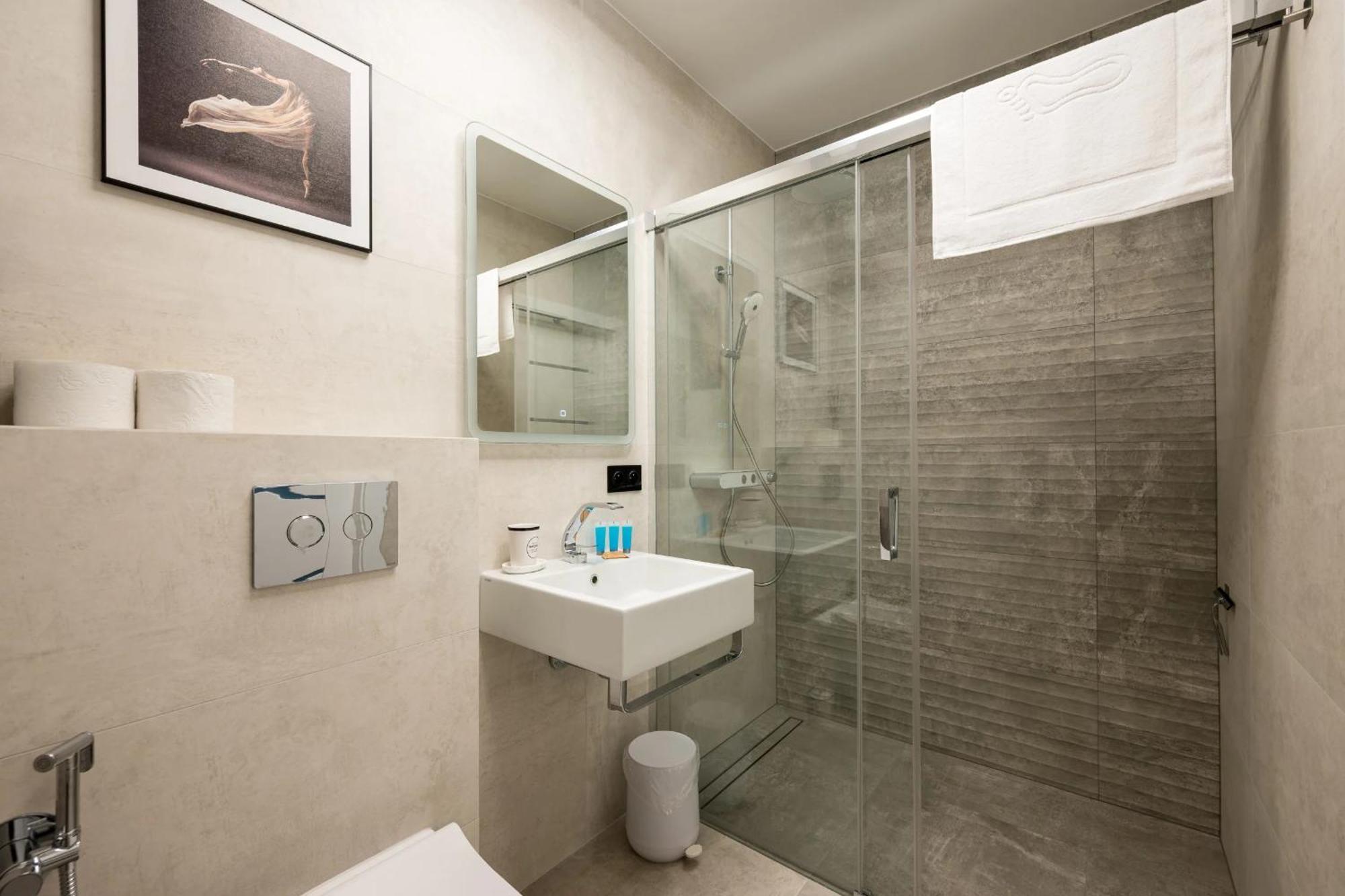 Premium Studio Klobucka Airport Warszawa Eksteriør billede