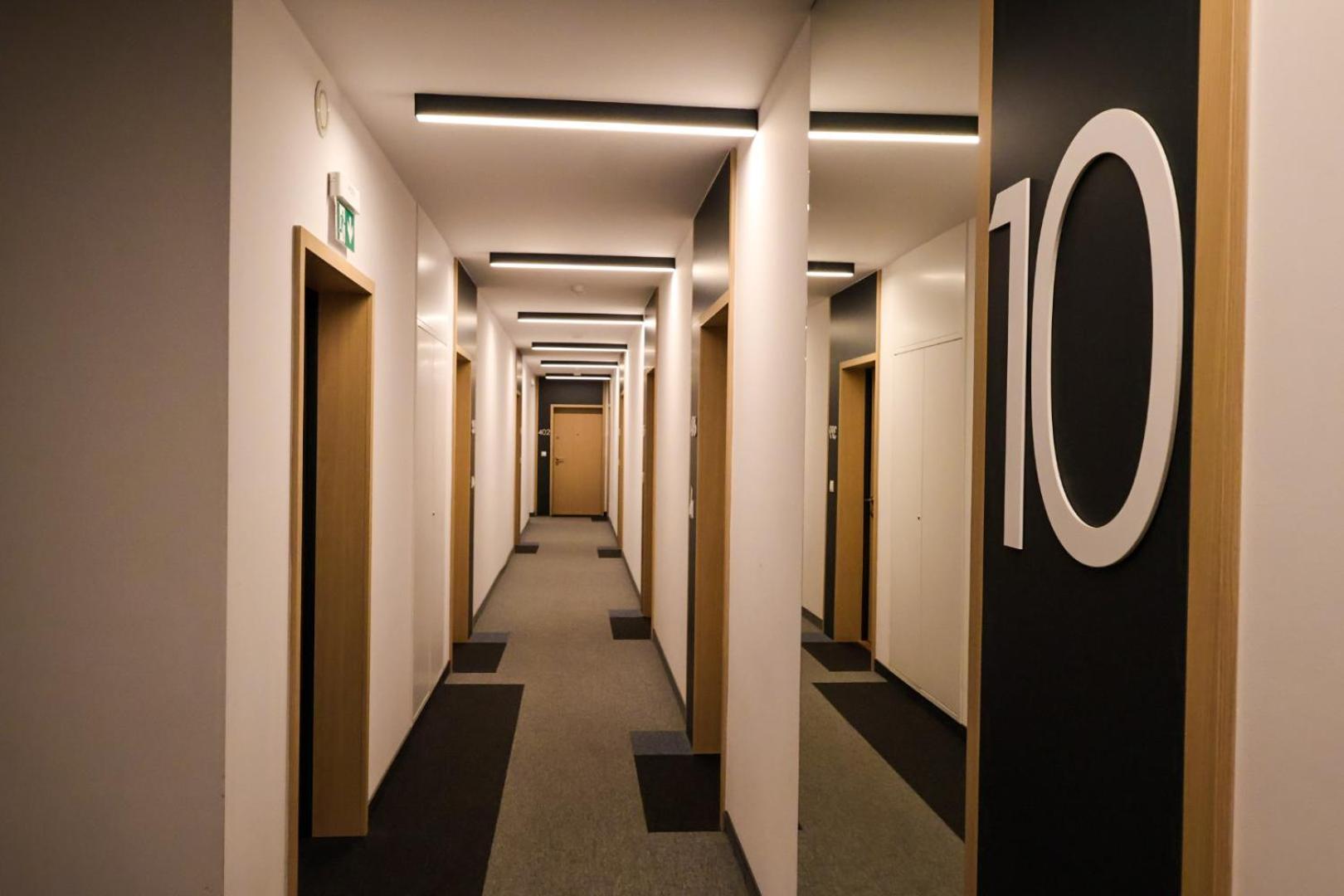 Premium Studio Klobucka Airport Warszawa Eksteriør billede