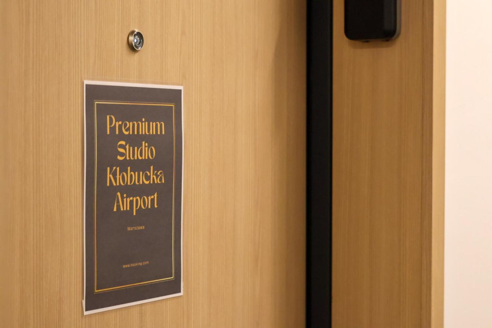 Premium Studio Klobucka Airport Warszawa Eksteriør billede